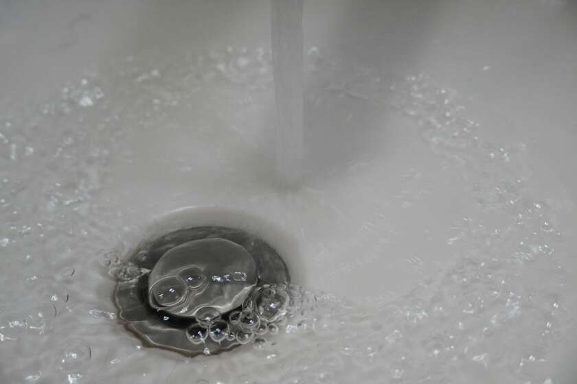 Eau de la douche qui s'évacue