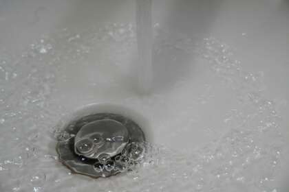 Eau de la douche qui s'évacue
